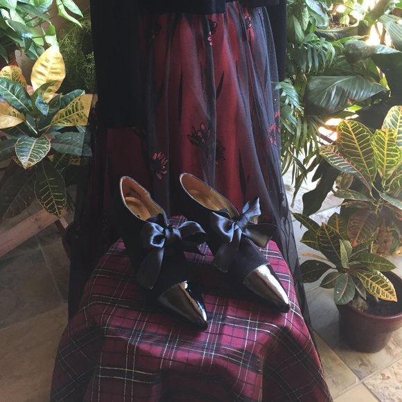 Kenneth Cole Suede & Patent Leather Pumps NEW - Picture 2 of 14